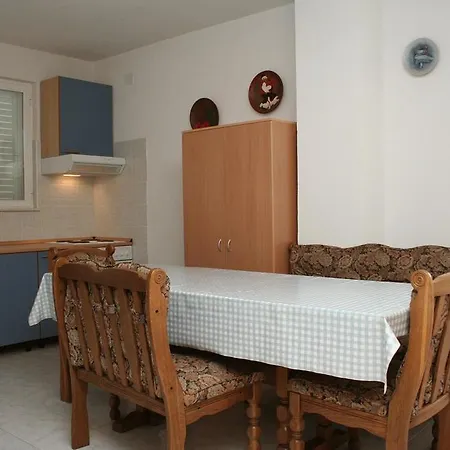 Zuljana 3164b *